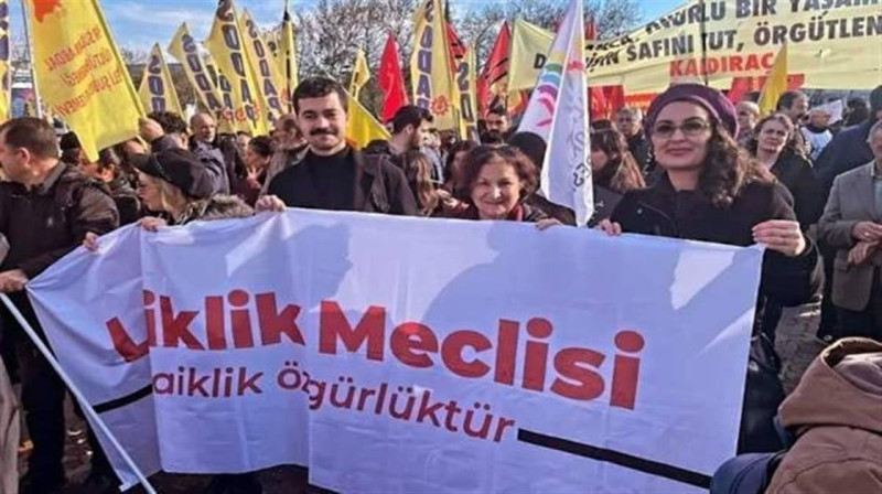 Yeni Yaklaşımlar Gündem